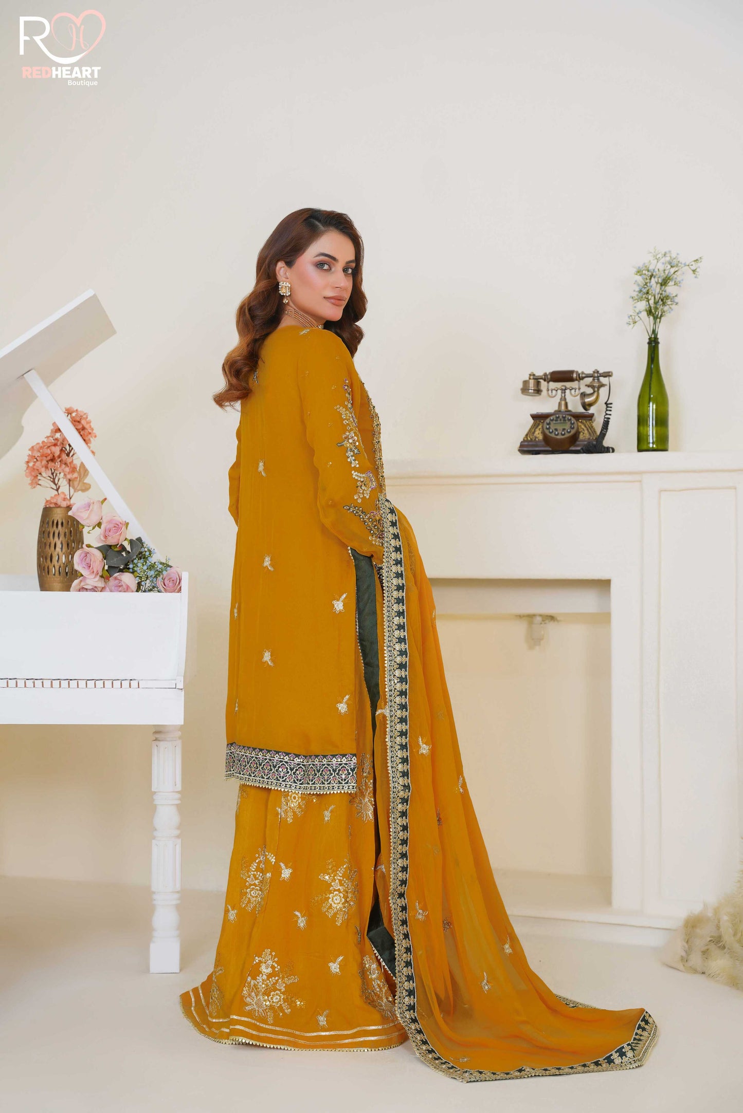 WOMEN'S PRET-KHAS | RH-203