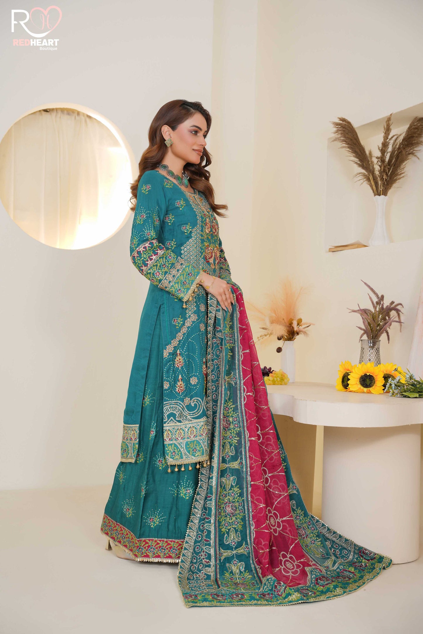 WOMEN'S PRET-KHAS | RH-205
