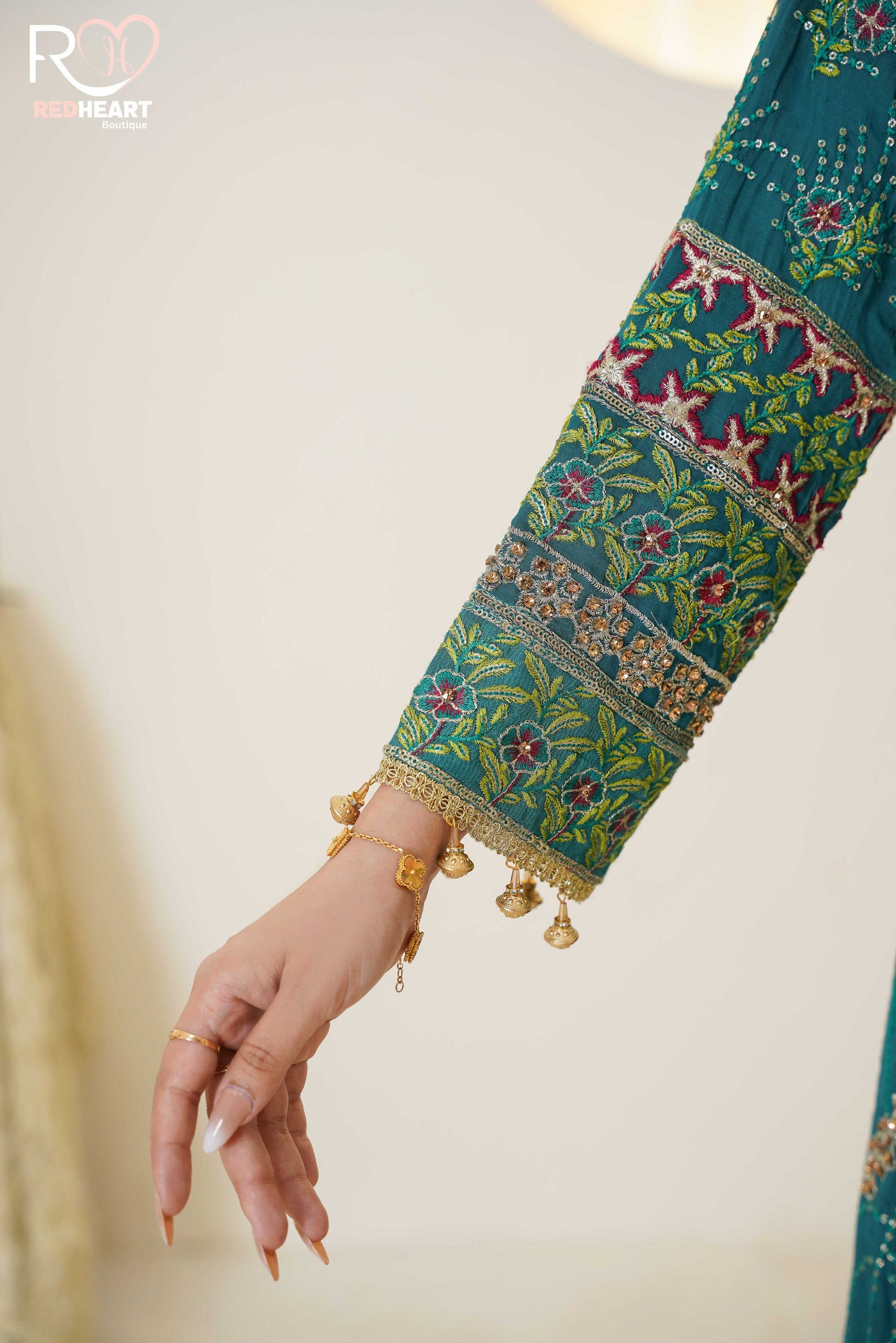 WOMEN'S PRET-KHAS | RH-205