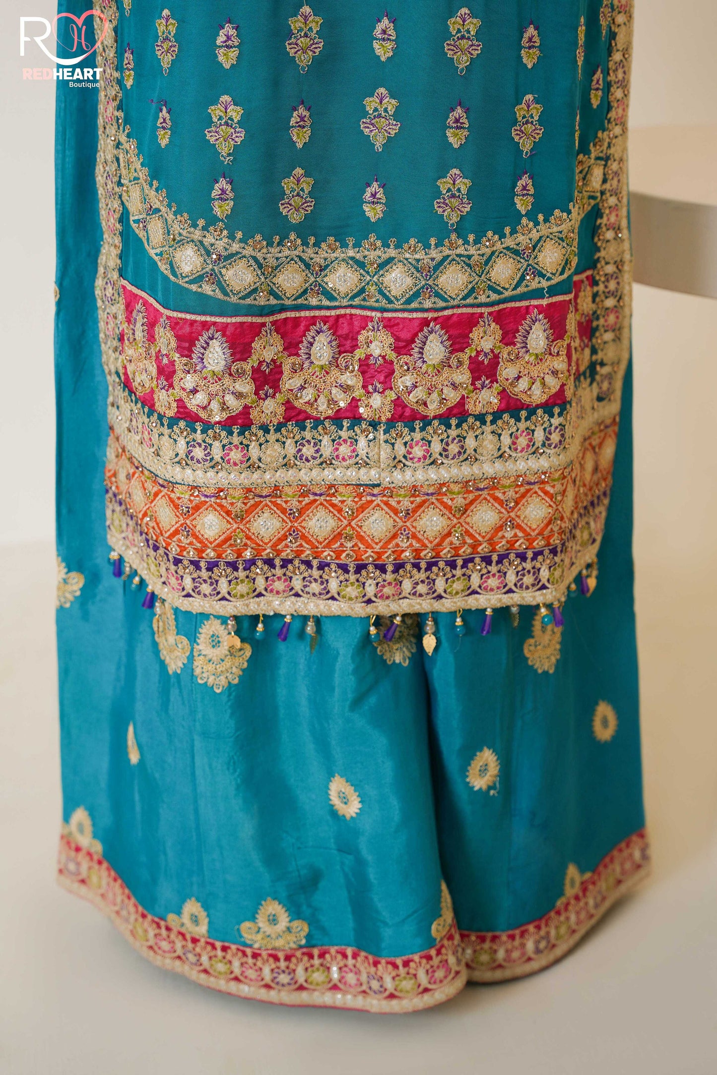 WOMEN'S PRET-KHAS | RH-211