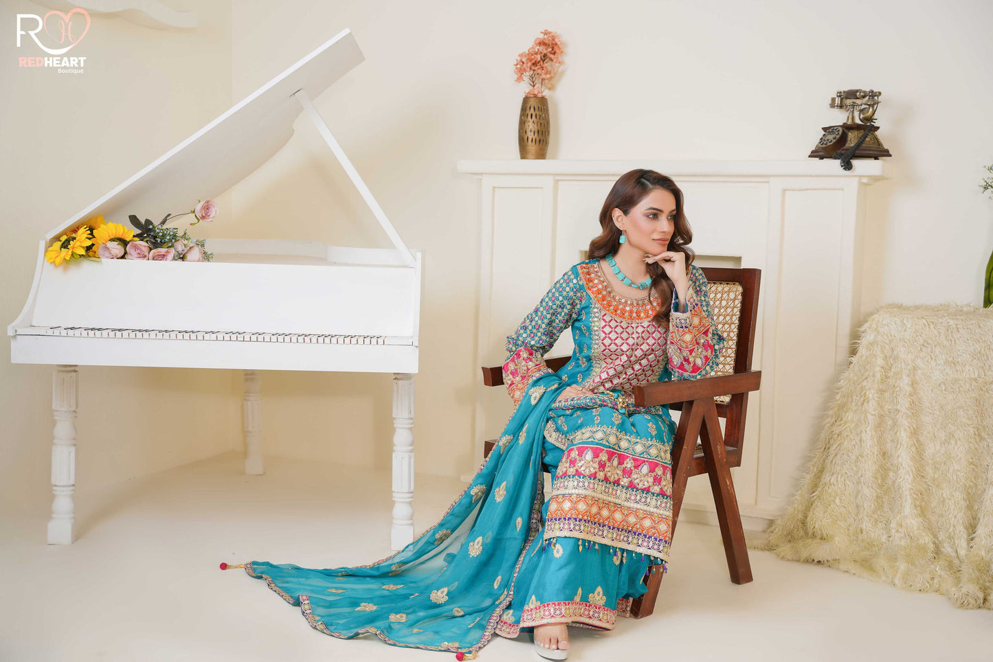 WOMEN'S PRET-KHAS | RH-211