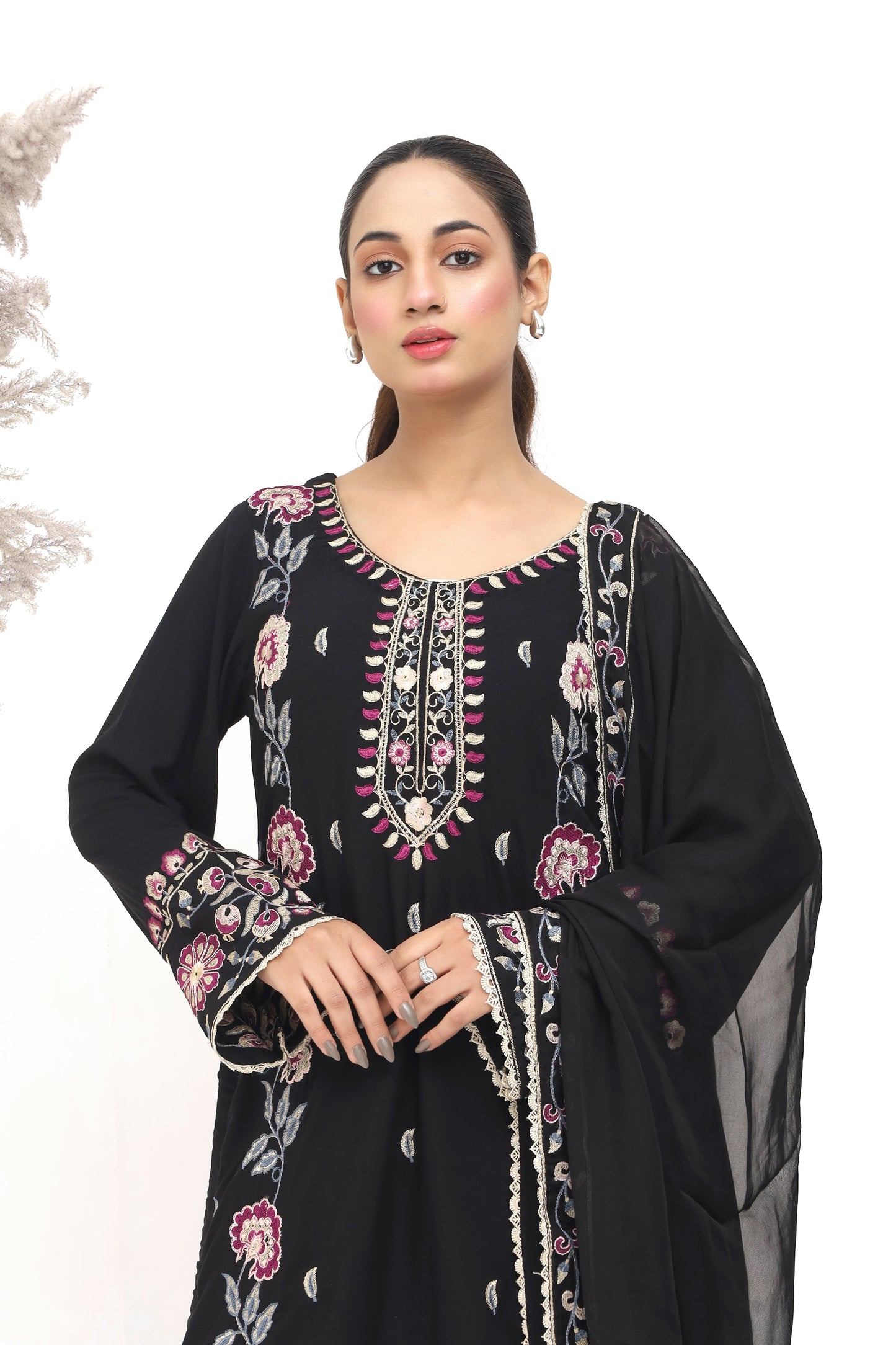 WOMEN'S PRET-LINEN | RH-222