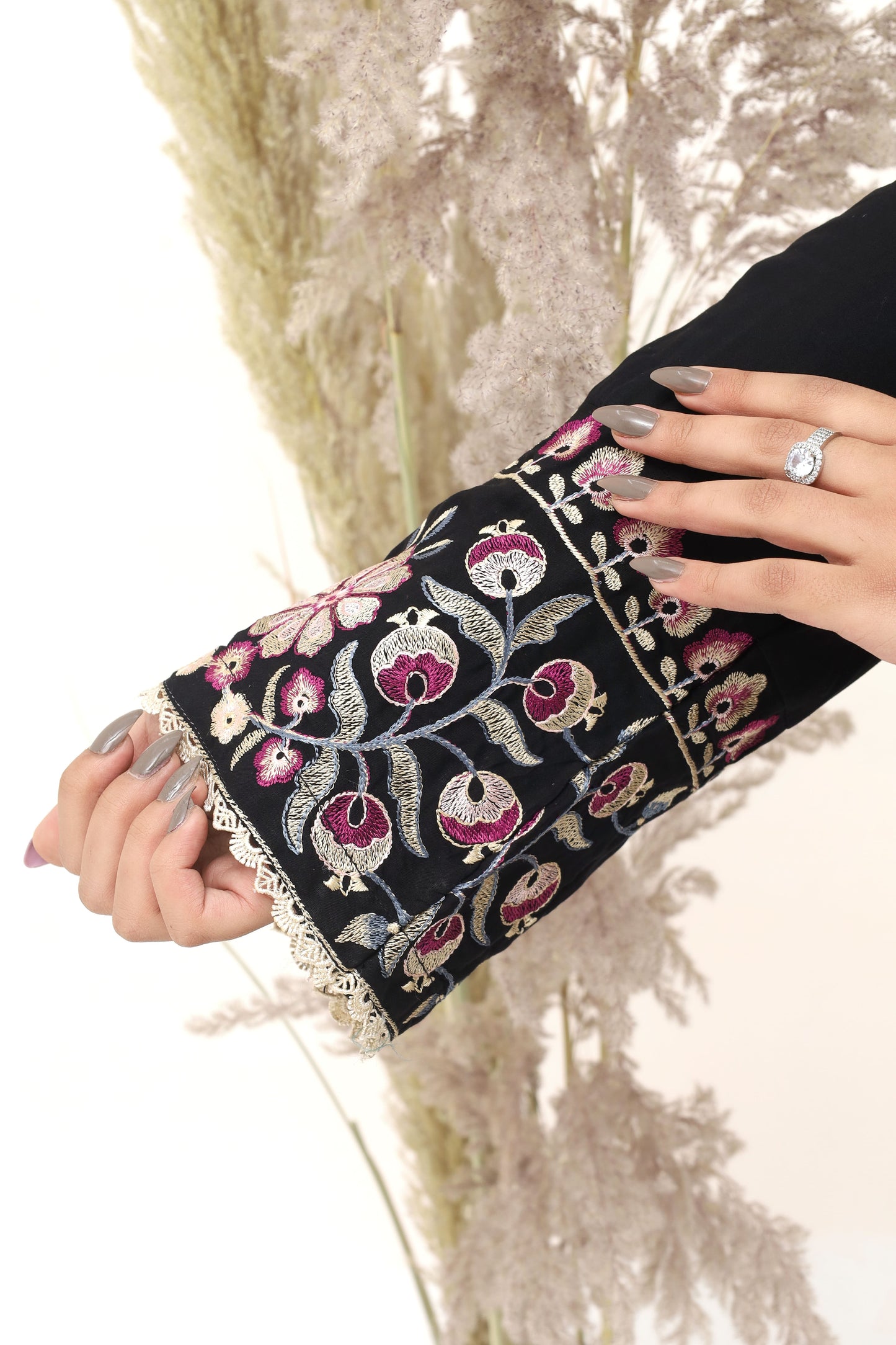 WOMEN'S PRET-LINEN | RH-222