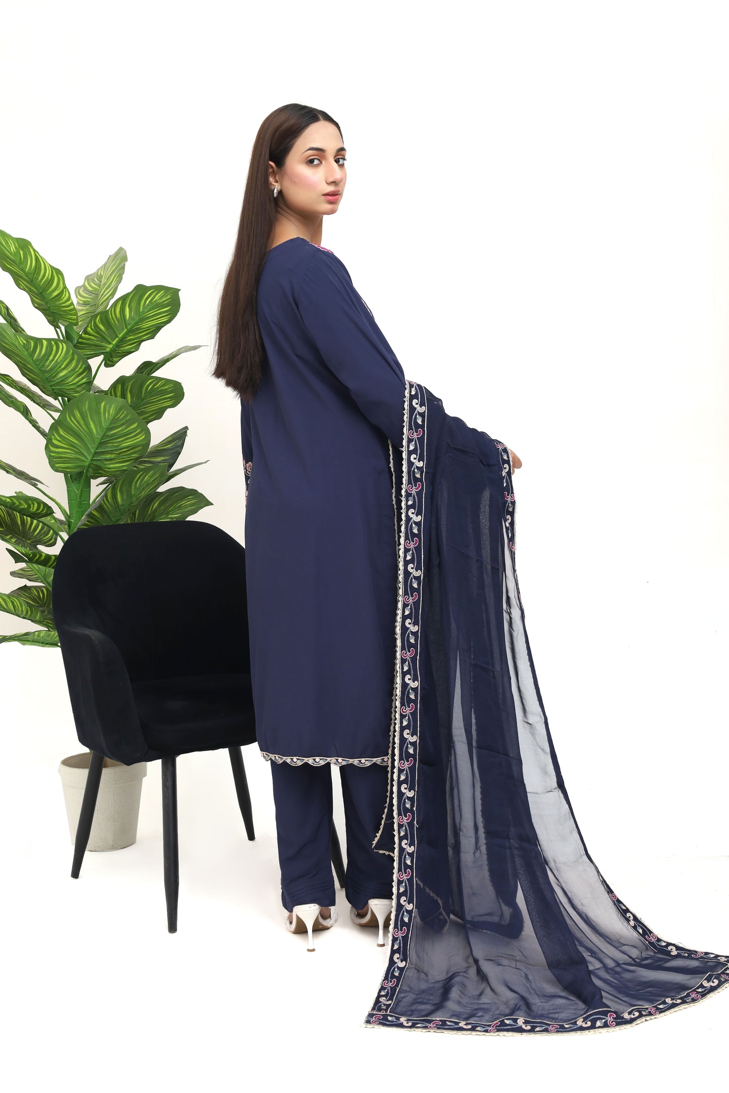 WOMEN'S PRET-LINEN | RH-224