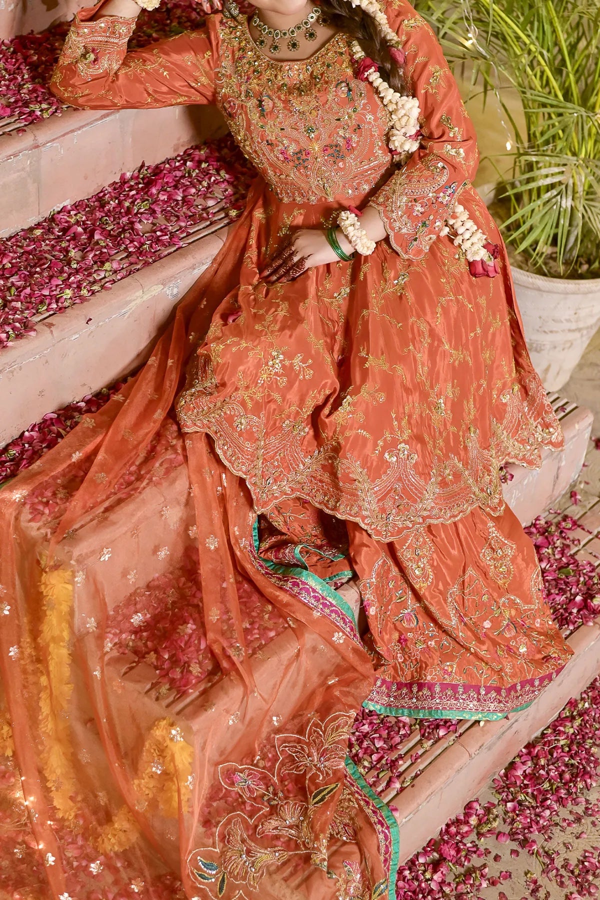 WOMEN'S PRET-KHAS | RK-1282